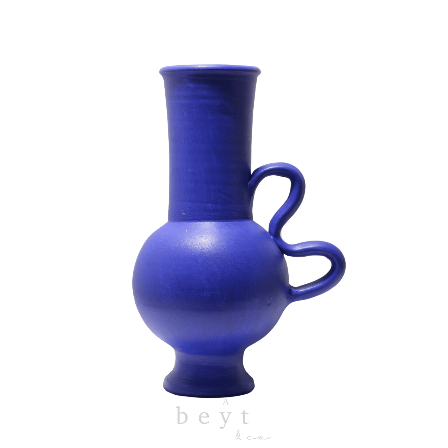 L'Ouiynat Vase - Two